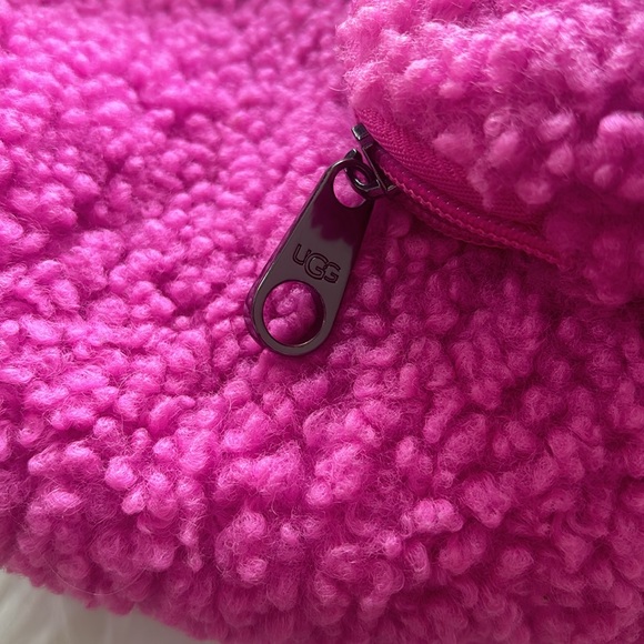 UGG pink fuzzy backpack - Picture 6 of 11